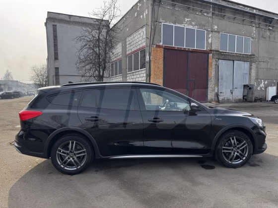 Ford Focus (1)