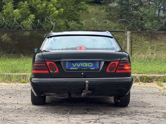 Mercedes-Benz E 220 (5)