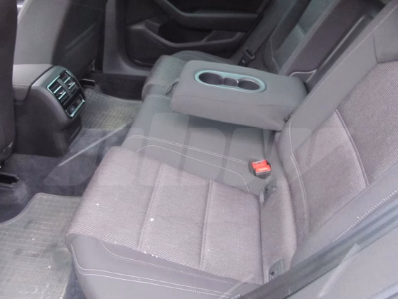 Volkswagen Passat (14)