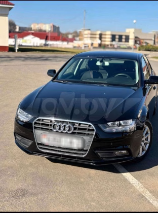 Audi A4 (4)