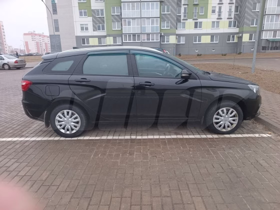 Lada Vesta (2)