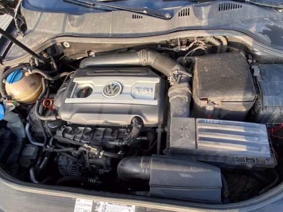 Volkswagen Passat (8)