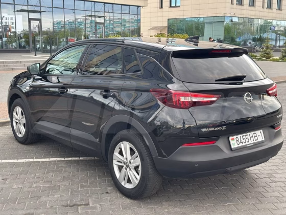 Opel Grandland X (10)
