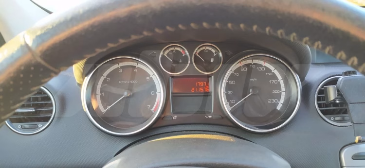 Peugeot 308 (6)