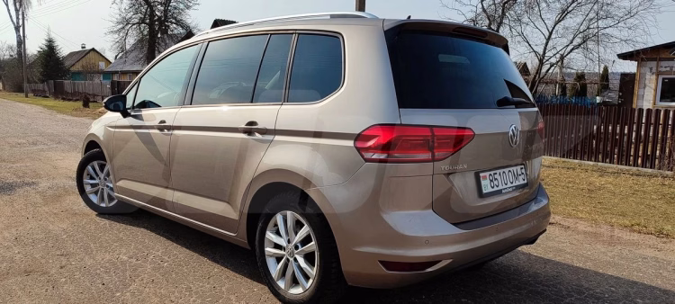 Volkswagen Touran (3)