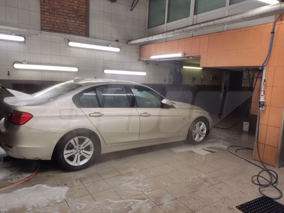 BMW 320 (2)