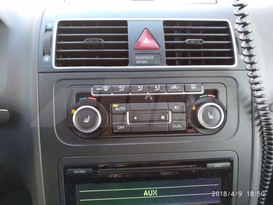 Volkswagen Touran (5)