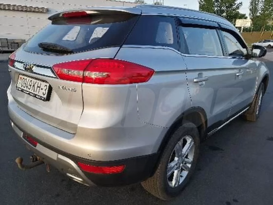 Geely Atlas (1)