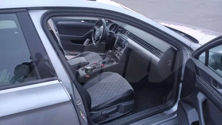 Volkswagen Passat (4)