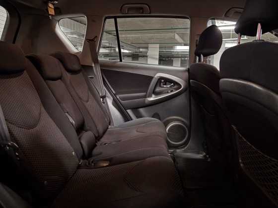 Toyota RAV 4 (11)