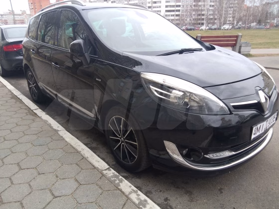 Renault Scenic (4)