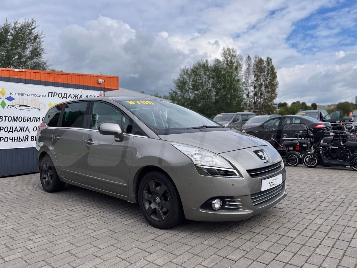 Peugeot 5008