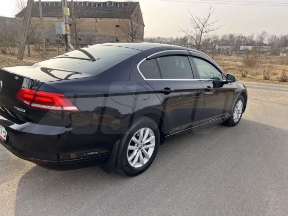 Volkswagen Passat (9)