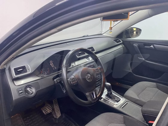 Volkswagen Passat (7)