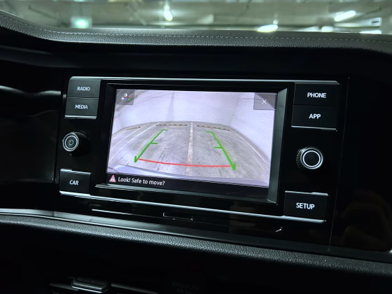 Volkswagen Jetta (16)