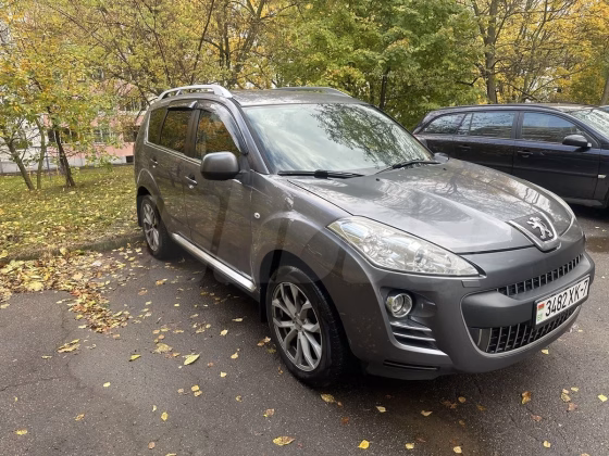 Peugeot 4007 (1)