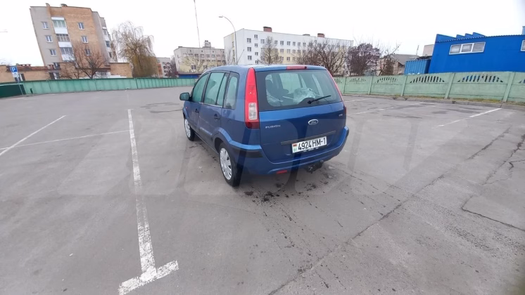 Ford Fusion (8)