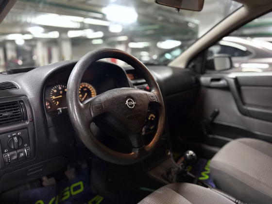 Opel Astra (8)