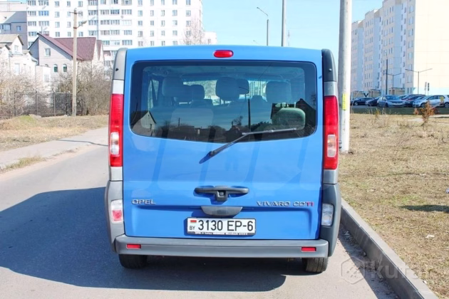 Opel Vivaro (2)