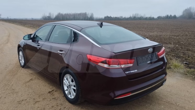 Kia Optima (1)