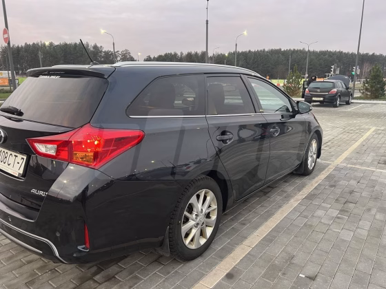 Toyota Auris (4)