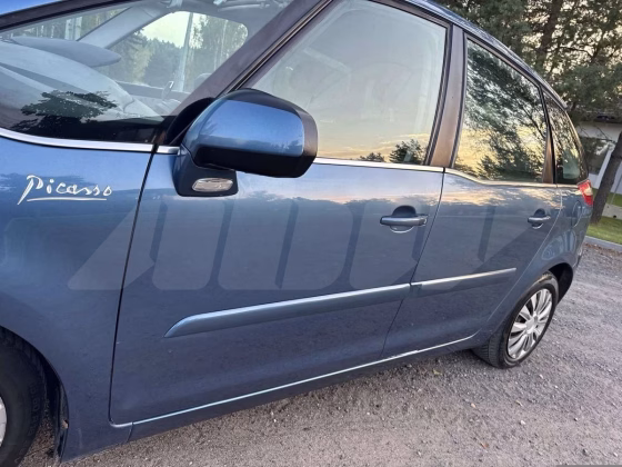 Citroën C4 Picasso (3)