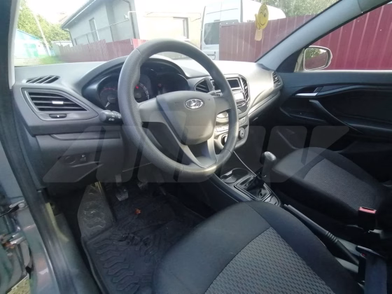 Lada Vesta (8)