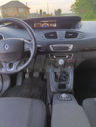 Renault Scenic (20)