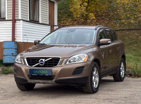 Volvo XC60 (3)