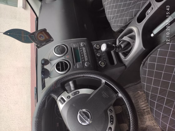 Nissan Qashqai+2 (2)