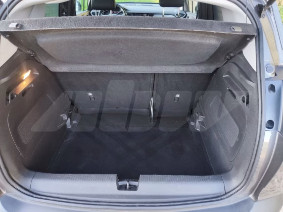 Opel Crossland (X) (13)