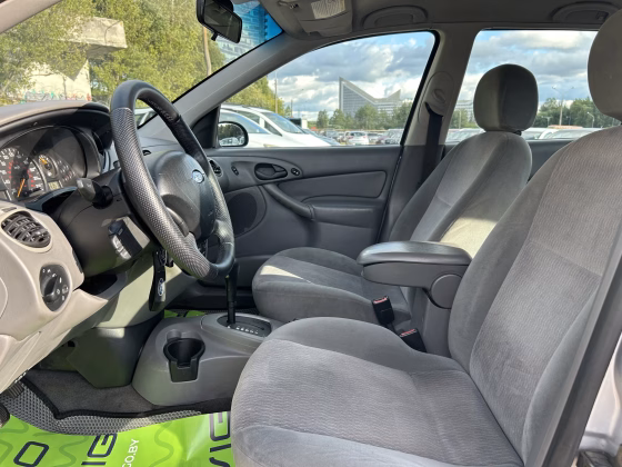 Ford Focus (9)