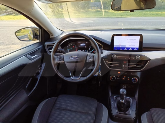 Ford Focus (8)