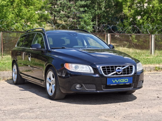 Volvo V70 (1)