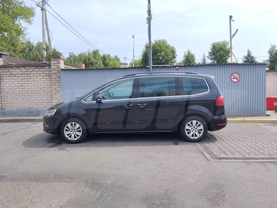 Volkswagen Sharan (1)