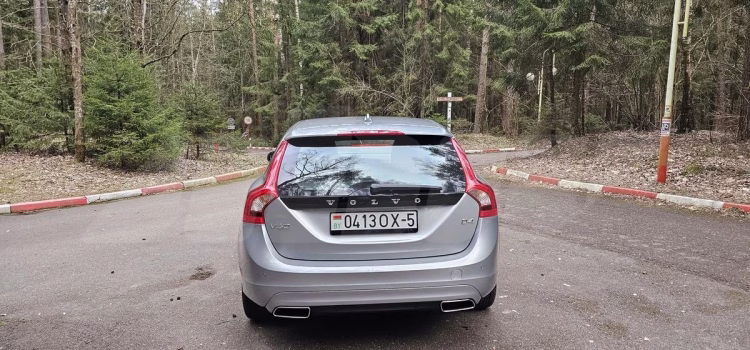Volvo V60 (3)