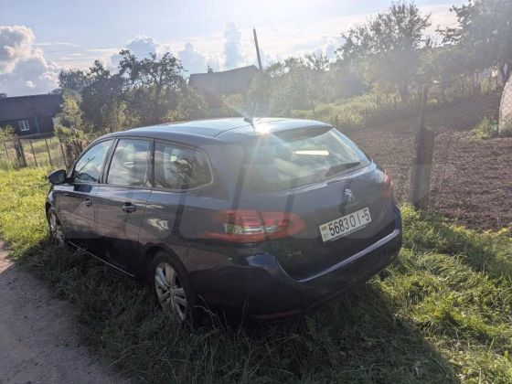 Peugeot 308 (2)