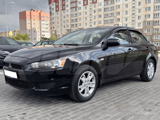 Mitsubishi Lancer (15)