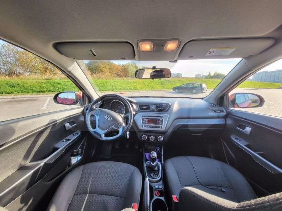 Kia Rio (4)