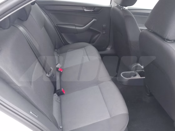 Skoda Rapid (7)