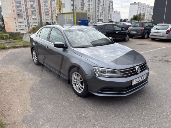 Volkswagen Jetta (1)
