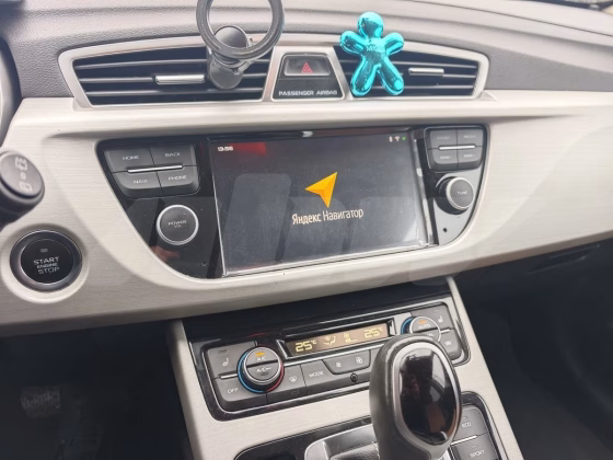 Geely Atlas (14)