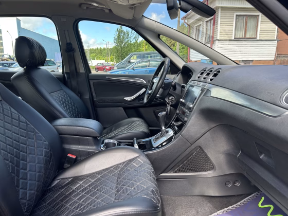 Ford S-Max (12)