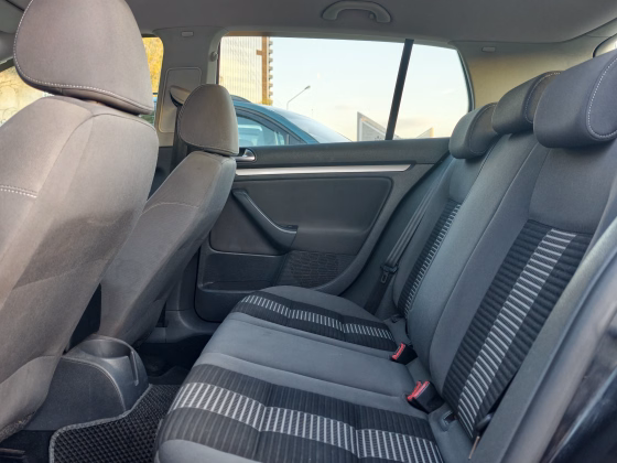 Volkswagen Golf (10)
