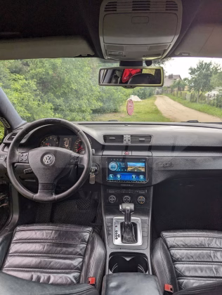 Volkswagen Passat (1)