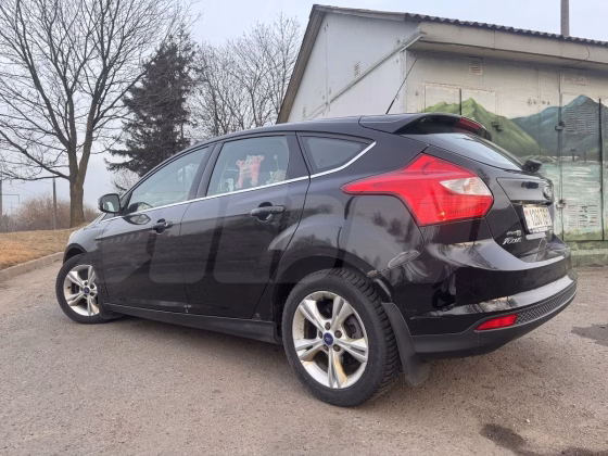 Ford Focus (4)