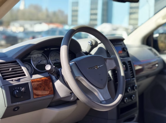 Chrysler TOWN & COUNTRY (8)