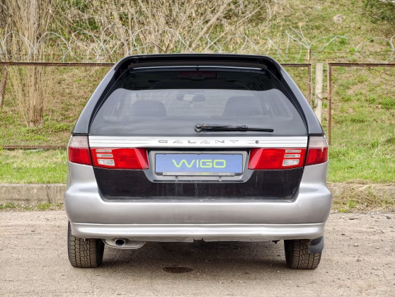 Mitsubishi Galant (5)