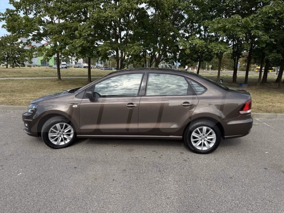 Volkswagen Polo (6)