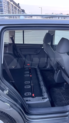 Volkswagen Touran (17)